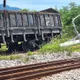 台鐵池上站貨車出軌「撞電桿、電車線被扯斷」！現場排除中