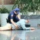 台中市府驚傳暴力攻擊！　失控男持球棒狂砸社會局