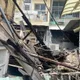 出不了家門！高雄鹽埕老屋突倒塌　對面住戶受阻
