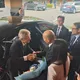 捷克議長韋德齊拜會韓國瑜　送獅子公仔：跌倒總會站起來
