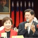 台股狂衝！羅明才發雞排＋珍奶＋太陽餅　豪喊：5萬點繼續加碼不要停！