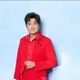 妻被控讓子隨地小便！「芒果王子」楊哲無奈回應　宣告暫別歌壇