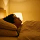 睡覺要墊3個枕頭、早上臉腫？腎臟科醫：快去驗腎功能