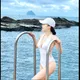 深V高衩側挖空！民進黨基隆市議員參選人「美女刺客」吳巧瀅泳裝照拚了