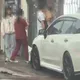 三重三和夜市男子傳毒駕自撞路燈桿！癱軟如「喪屍」倒地嚇壞民眾