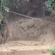 影/南投大雨釀災！投89線土石流阻斷交通　幸福巴士急停駛