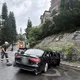 新北新店自小客自撞車禍　車上3人1命危2傷