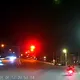 影/雲林機車超人累犯不悔改！趴臥騎車還闖紅燈　警方沒入機車