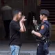 影/北市男毒酒駕車停路中下車吐　警攔查比YA嗆「壓制我」