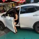 影/桃園離譜媽「毒駕撞車衝進店家」!車上竟載3歲幼女