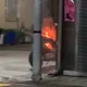 台南深夜驚魂！電動機車「離奇冒煙自燃」　消防急救援
