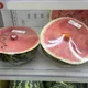 瓜農也看傻！韓國賣場西瓜「多包1顆小番茄」　奇招曝光
