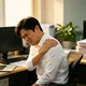 電腦族肩胛骨外翻引發上背痛？醫教「4個動作」放鬆脊椎