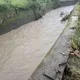 高雄豪雨狂炸！婦人清圳溝失足遭沖走　警消1公里外尋獲已身亡
