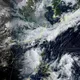 鋒面北移雨緩！午後仍防較大雨勢　雙熱帶擾動醞釀中