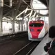 普悠瑪號險出大事！嘉義站旅客越線拍照「遭擦撞衣角」