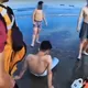 暑假驚魂！3國中生笨港沙灘遭離岸流帶離　海巡驚險救命