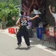 吃屎哥踢館玄濟宮！「狂丟雞蛋」嗆聲