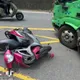 五股資源回收車「才剛探出頭」對撞機車　女騎士頭破血流
