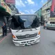 影/屏東廣東路突現「1米大坑洞」　大貨車右前輪慘被吞