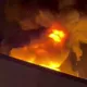 影/高雄輪胎行大火「有毒氣體竄出」！貨全燒光損失百餘萬