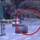 高雄貨車司機錢包放車斗忘拿！4萬現金街頭「滿天飛」
