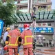 新北三重住宅大樓火警　2人受困屋簷警消架梯救援