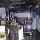 基隆廟口旁倉庫火警！消防破門搬瓦斯滅火　攤架燒成焦黑