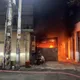 影/向哥討錢不成縱火燒毀11車!台中男逃4小時火車站遭逮