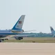 報導披露新空軍一號安全疑慮　紐時多名記者遭傳喚
