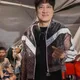 才喊暫別歌壇！「芒果王子」楊哲一家4口出車禍　車頭嚴重凹陷