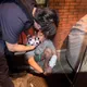 菸抽一半！中和男持刀劃破「瓦斯管」縱火　警壓制逮捕