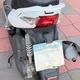 掛門牌當車牌！高雄無照男秒遭攔查　竟還驗出毒駕