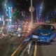 限量BMW跑車借朋友開撞分隔島　車主坐副駕心痛傻眼