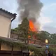 影/京都高台寺塔頭月真院冒火舌「竄濃密黑煙」！店家嚇傻：好可怕