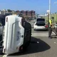國道1號基隆段翻車後面塞爆　女駕駛受困幸僅輕傷
