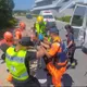 影/台東海岸驚傳男子落海!海巡警消聯手救起已送醫