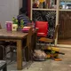 與女友吵架喝爛醉！台中男蹲路邊亮刀喊：要切水果、烤肉