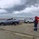 影/颱風才遠離！男開車違闖八里紅海灘受困　最高罰25萬