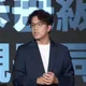 沈伯洋拋「捷運站洗澡」省30分鐘？粉專狂列3大漏洞：乾脆捷運泡溫泉