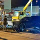 驚險！妻剛下車換手　48歲男癲癇發作「暴衝猛撞平交道」