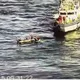SUP立式划槳遇強流！3遊客受困鼻頭角外海　海巡急救援