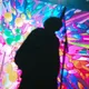覆面系鬼才Eve台北開唱！害羞親唸手幅應援　終場加碼神曲歌迷狂喜