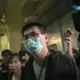 影/趙建銘機場暴走害多名記者摔倒！遭飆罵「一個男生扭扭捏捏！」