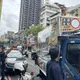 影/新黨北市議員參選人蛋砸張志豪服務處　現場遭逮捕送辦