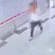 北捷忠孝復興站「倒退嚕男潑汁正妹」遭逮！辯：壓力大