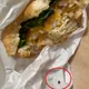 噁！吃摩斯漢堡驚見「活蝸牛爬行」　店家回應全網傻眼