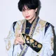 來台遇鬼月！中島健人龍山寺平安符不離身　「包上掛青眼白龍」曝私心