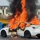 西濱竹北電動車燒起來！　駕駛受困葬身火窟