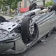 才離開保養廠！台中LEXUS車主恍神大翻覆　嘆：賠不完了